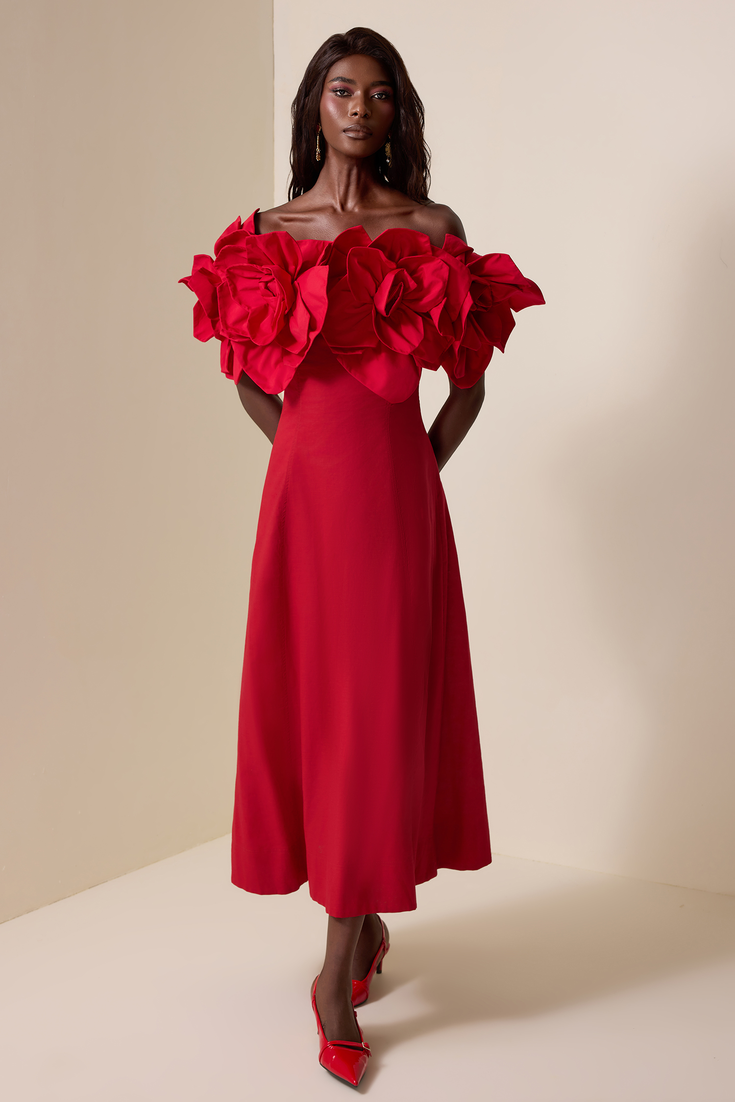 3D Flower Solid Off-Shoulder Midi Dress 3D Flower Solid Off-Shoulder Midi Dress