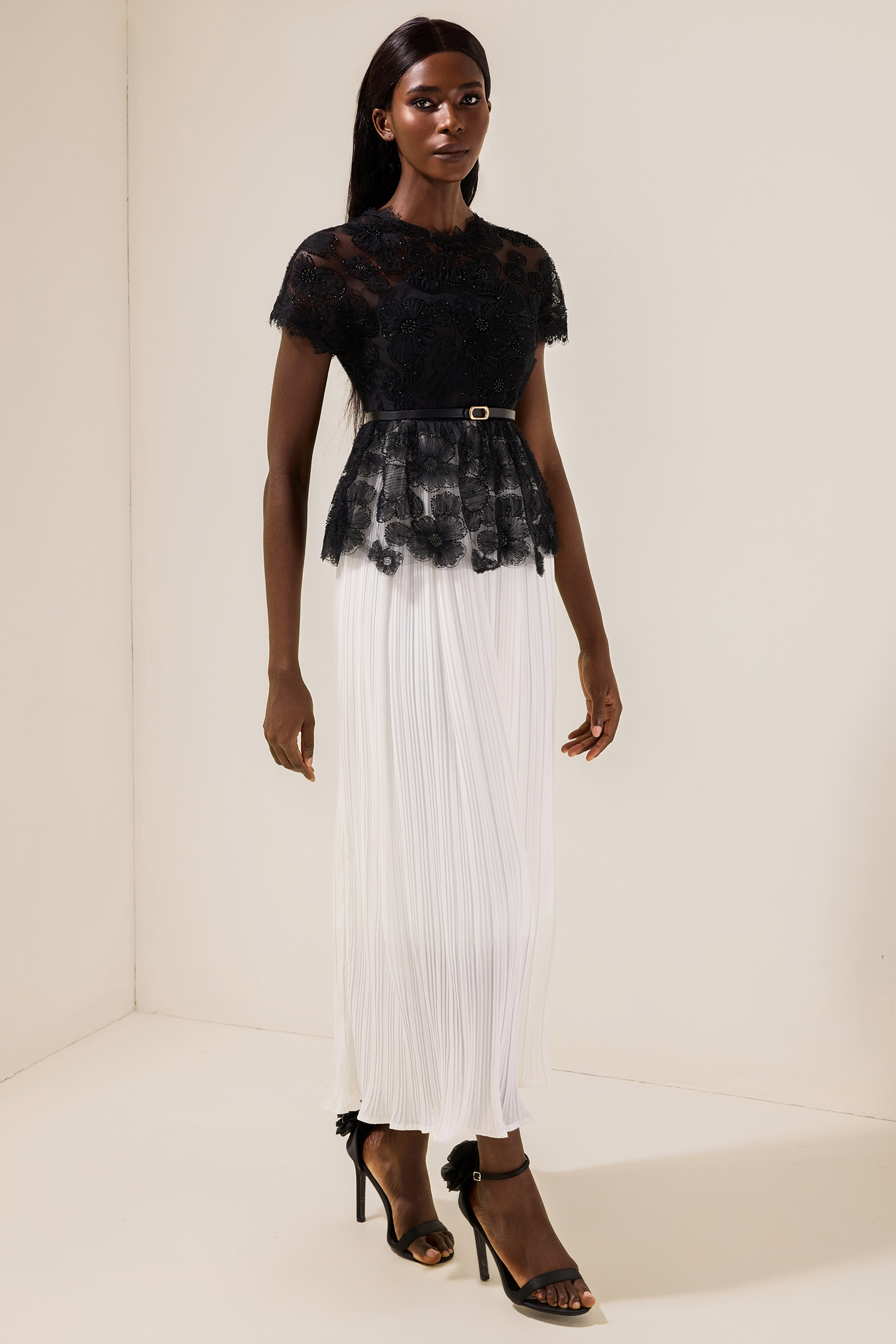 Lace Splicing Pleated Midi Dress With Belt Lace Splicing Pleated Midi Dress With Belt