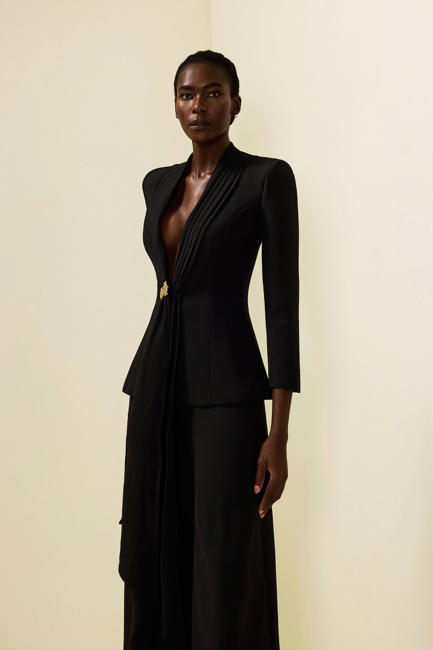 Solid Ruched Bottom Blazer & Mid Waist Solid Pants Set Solid Ruched Bottom Blazer & Mid Waist Solid Pants Set