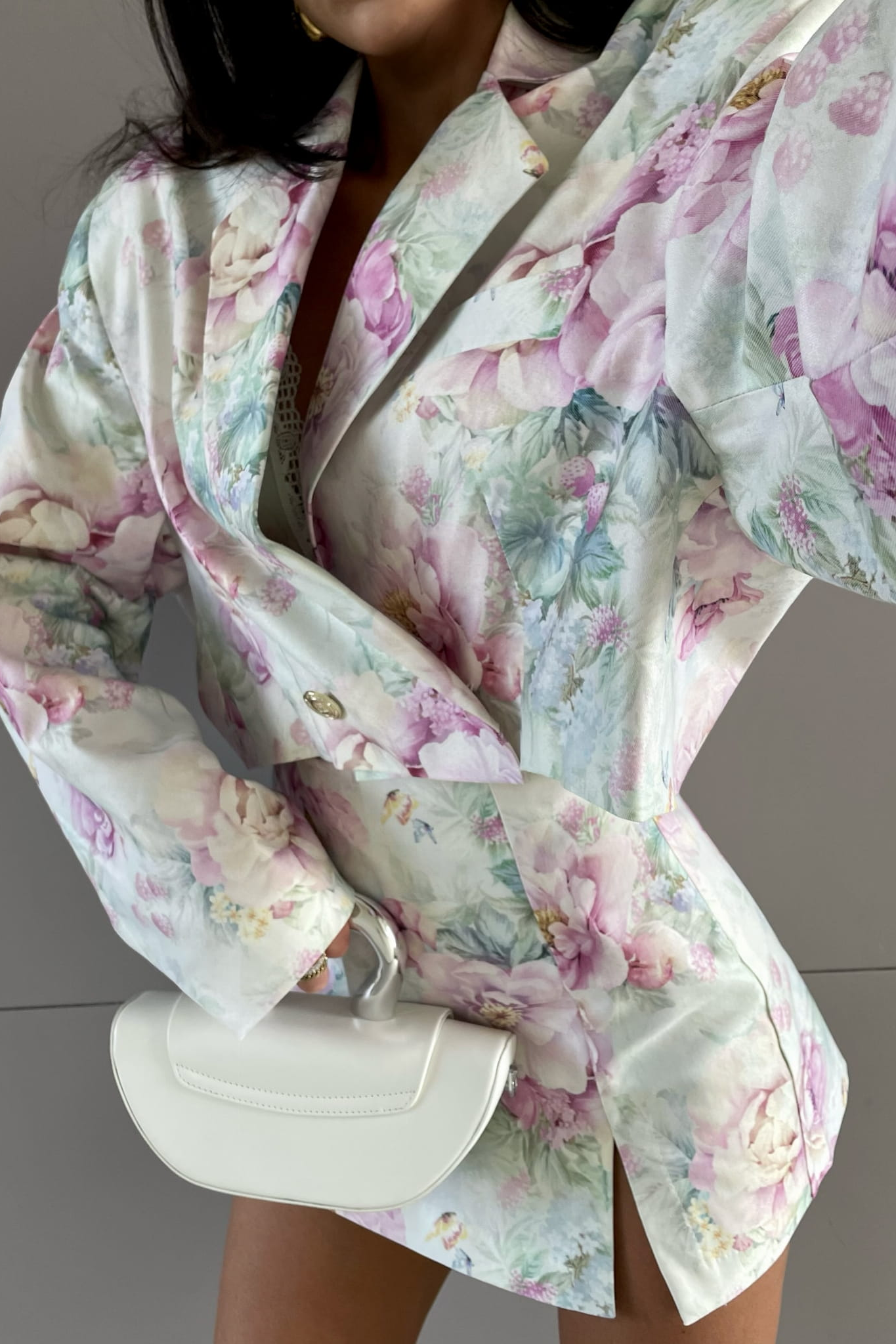 Floral Long Sleeve Blazer & Mid Waist Floral Pants Set Floral Long Sleeve Blazer & Mid Waist Floral Pants Set