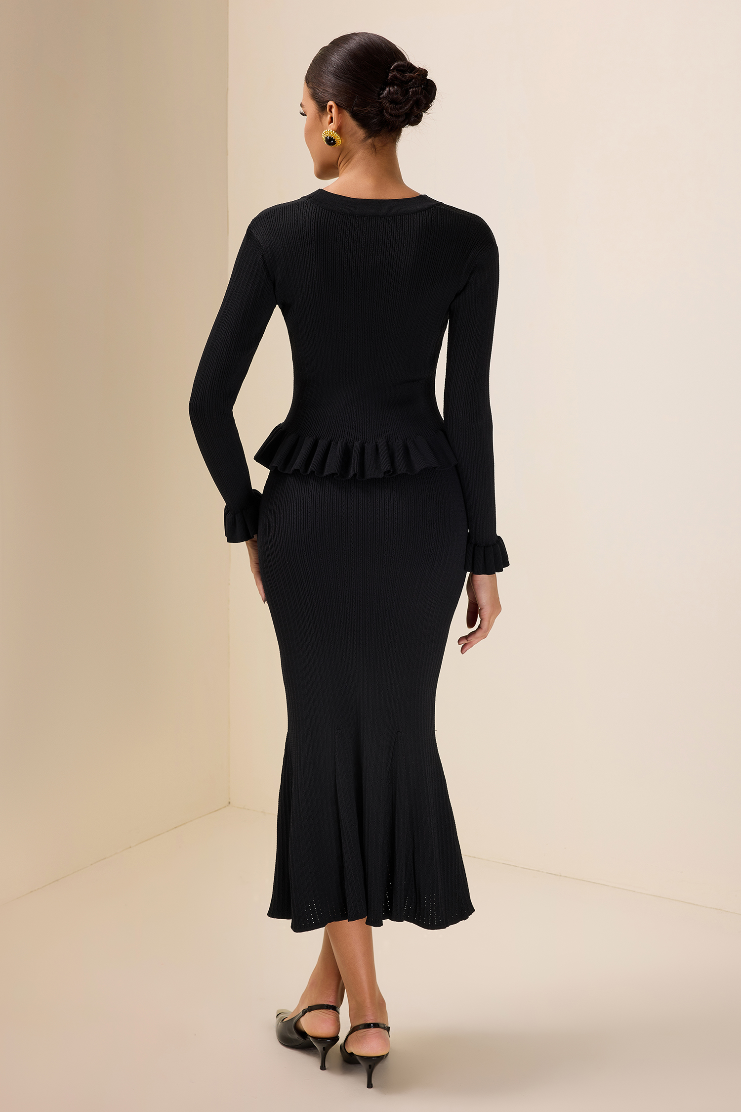 Solid Metal Button Top & High Waist Knit Midi Skirt Set Solid Metal Button Top & High Waist Knit Midi Skirt Set