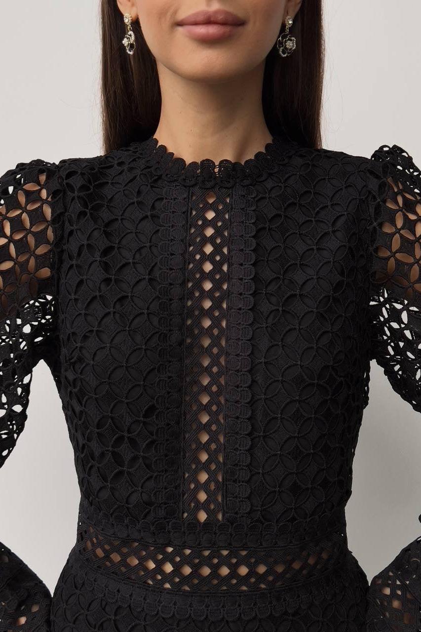Solid Lace Lantern Sleeve Midi Dress Solid Lace Lantern Sleeve Midi Dress