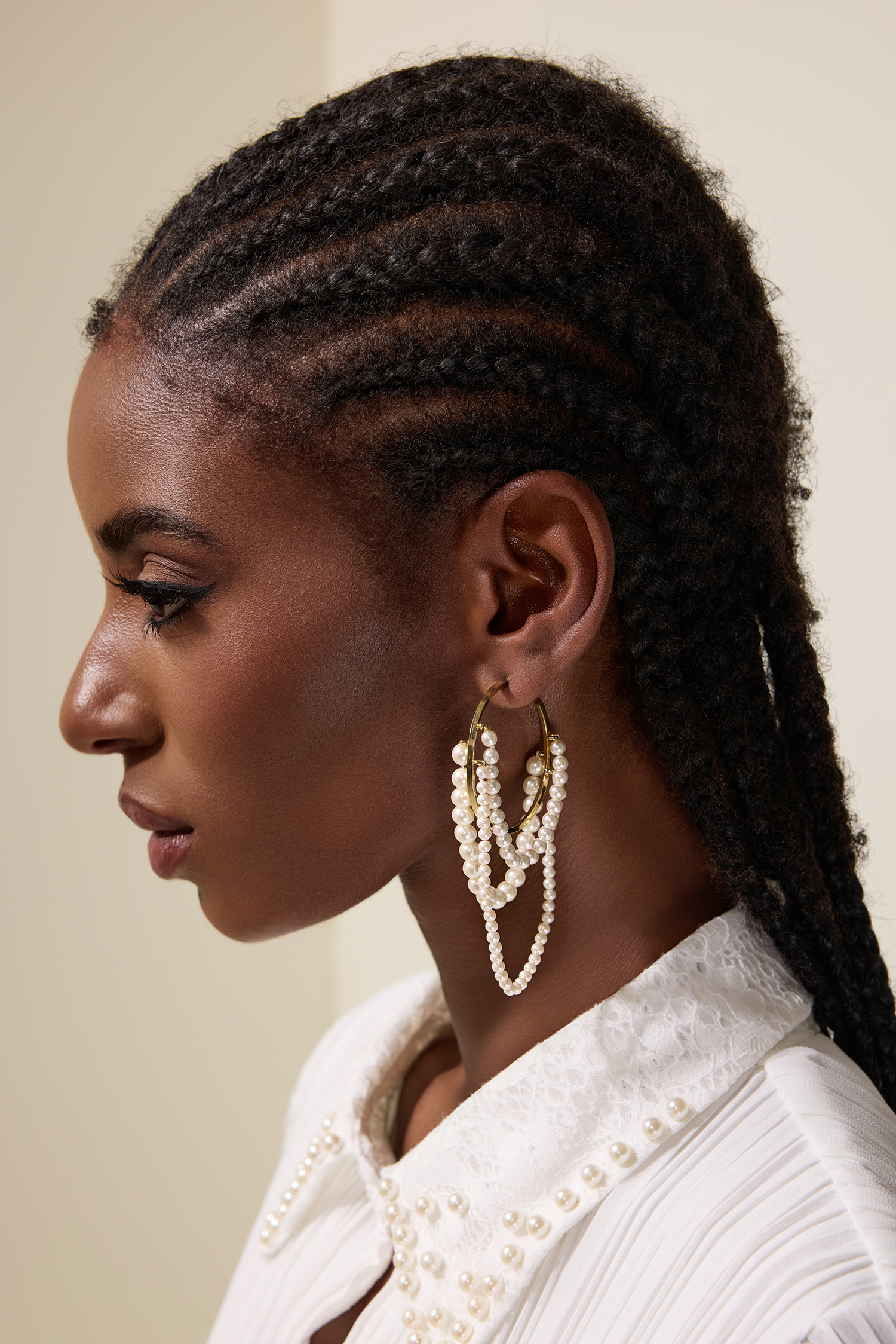 Vintage Faux Pearl Drop Earrings Vintage Faux Pearl Drop Earrings