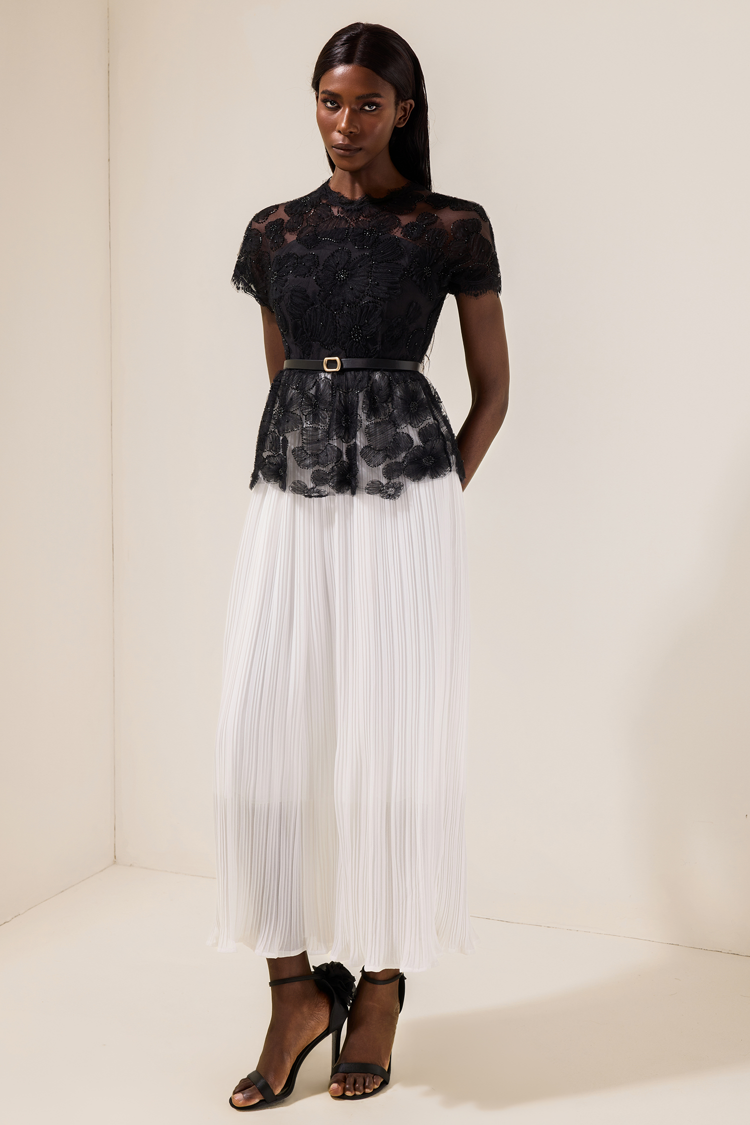 Lace Splicing Pleated Midi Dress With Belt Lace Splicing Pleated Midi Dress With Belt